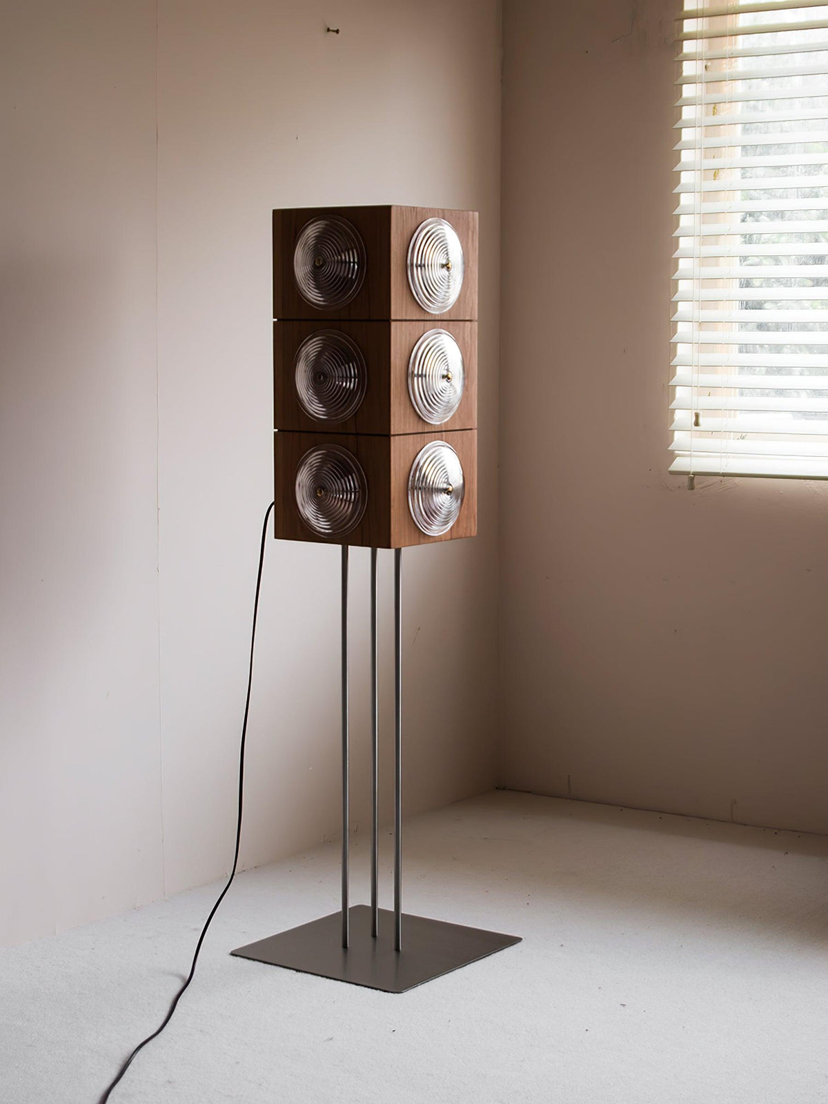 Avraearae modulaire vloerlamp van kersenhout