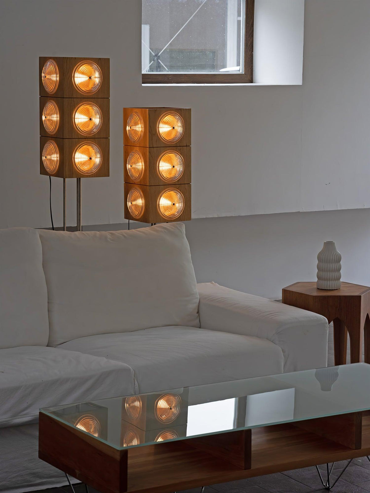 Avraearae modulaire vloerlamp van kersenhout