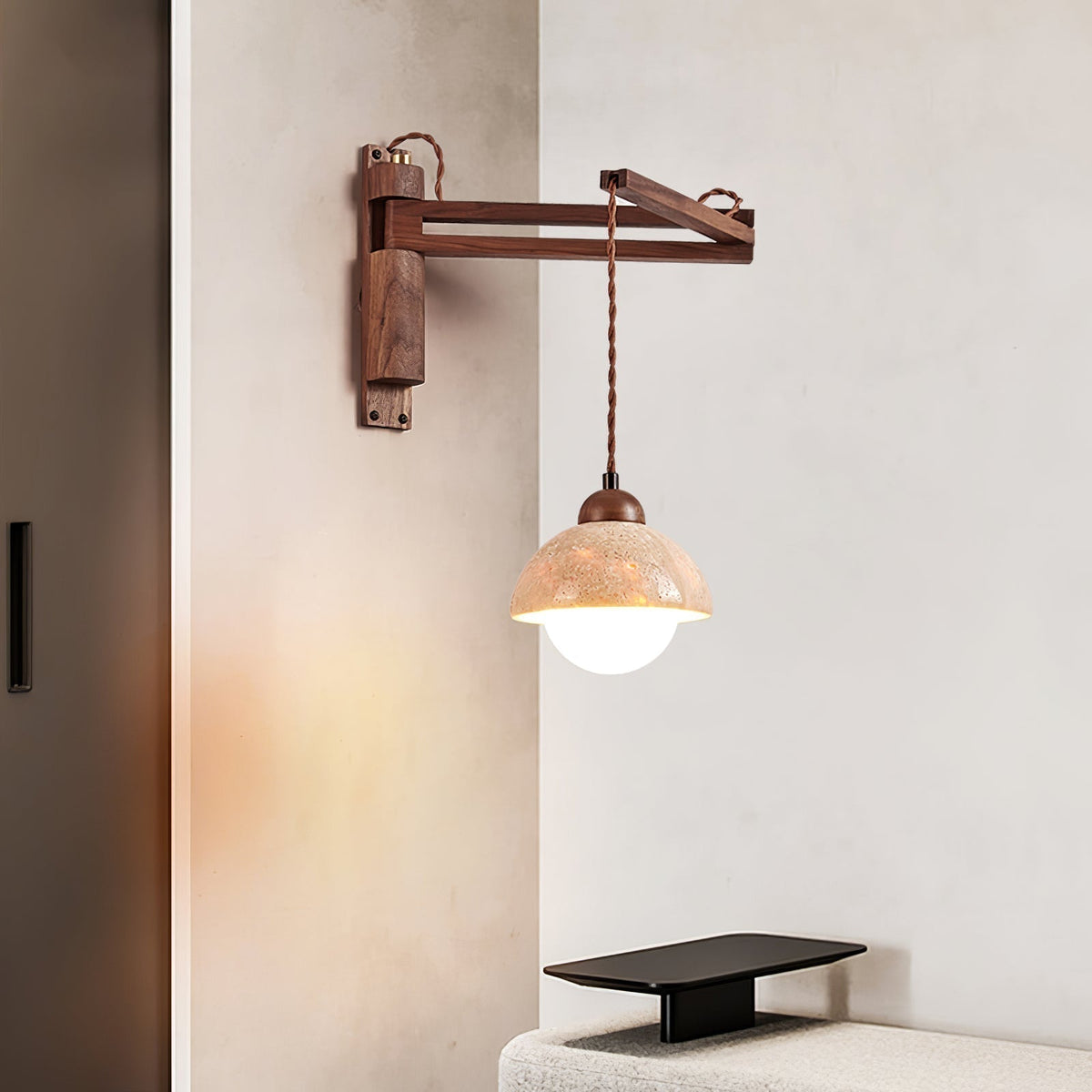 Noreenne travertin Swing Arm wandlamp met stekker