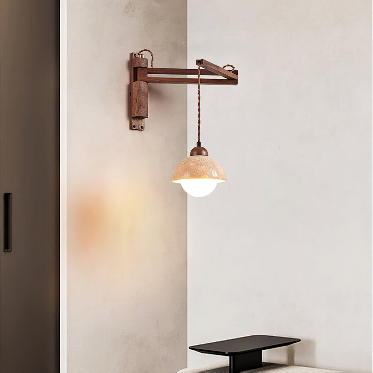 Noreenne travertin Swing Arm wandlamp met stekker
