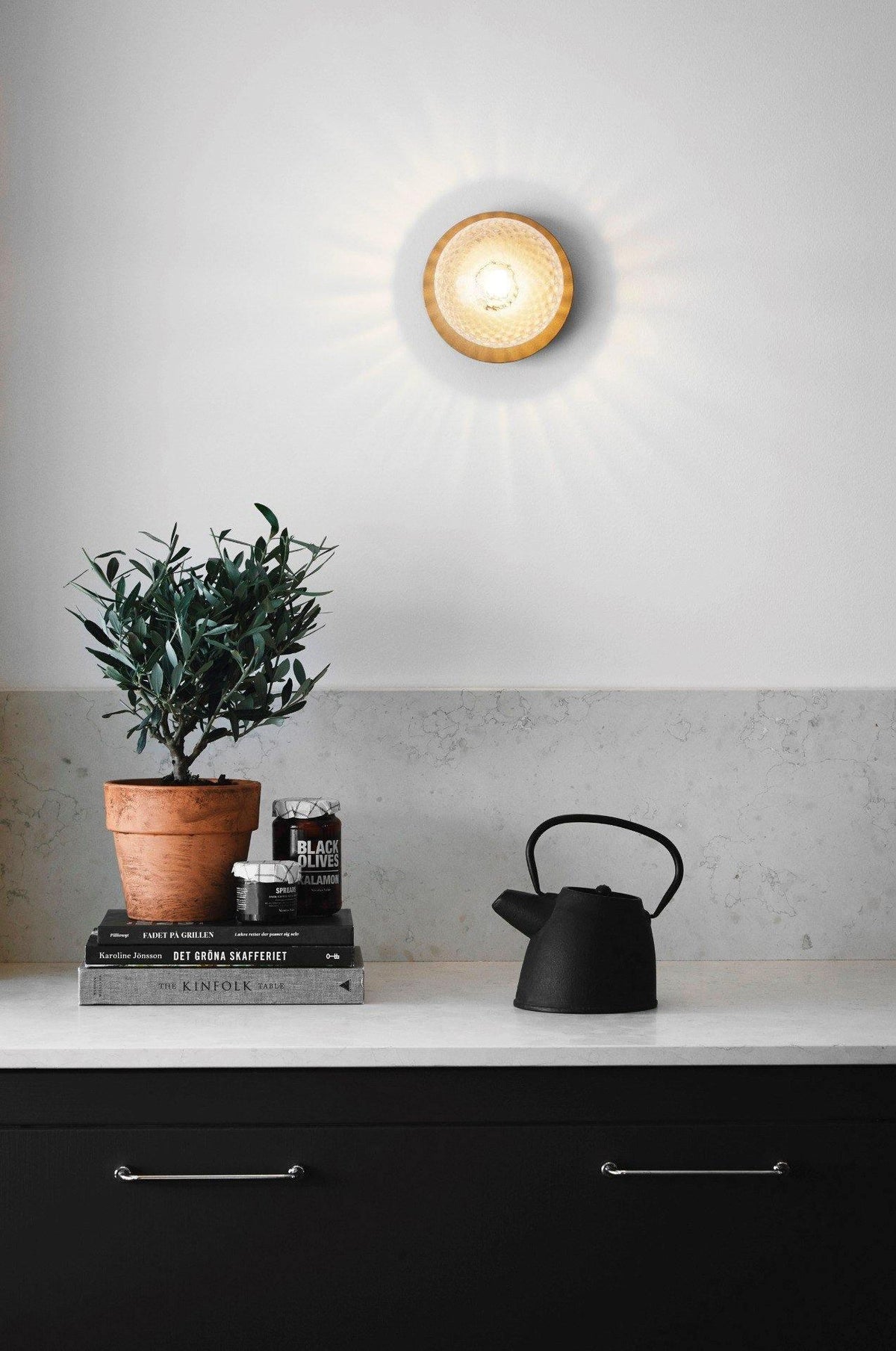 Nifte wandlamp Ronde Schijf Mondblaasglas Minimalistisch met bolvormige kap