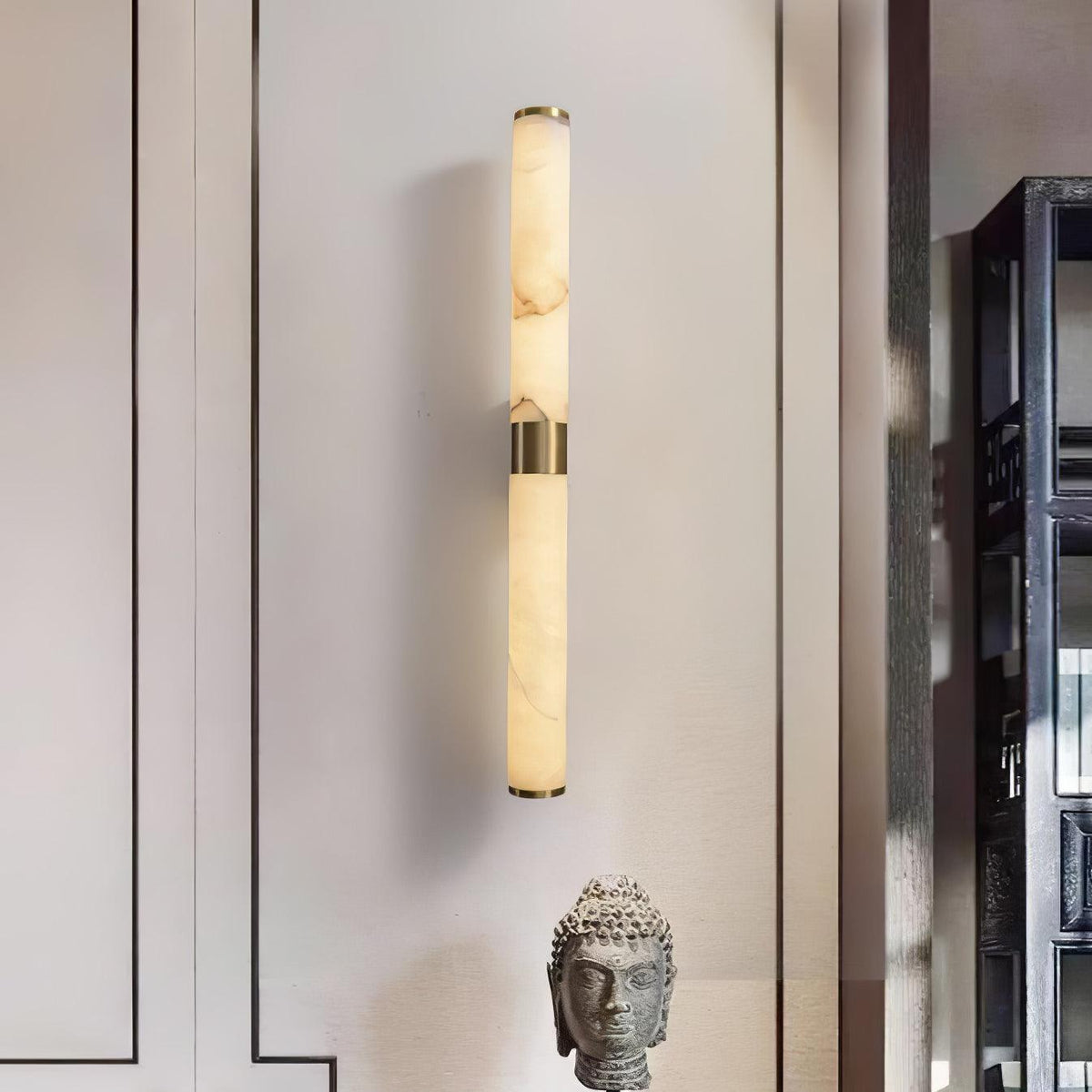 Olmirira minimalistische wandlamp van albast