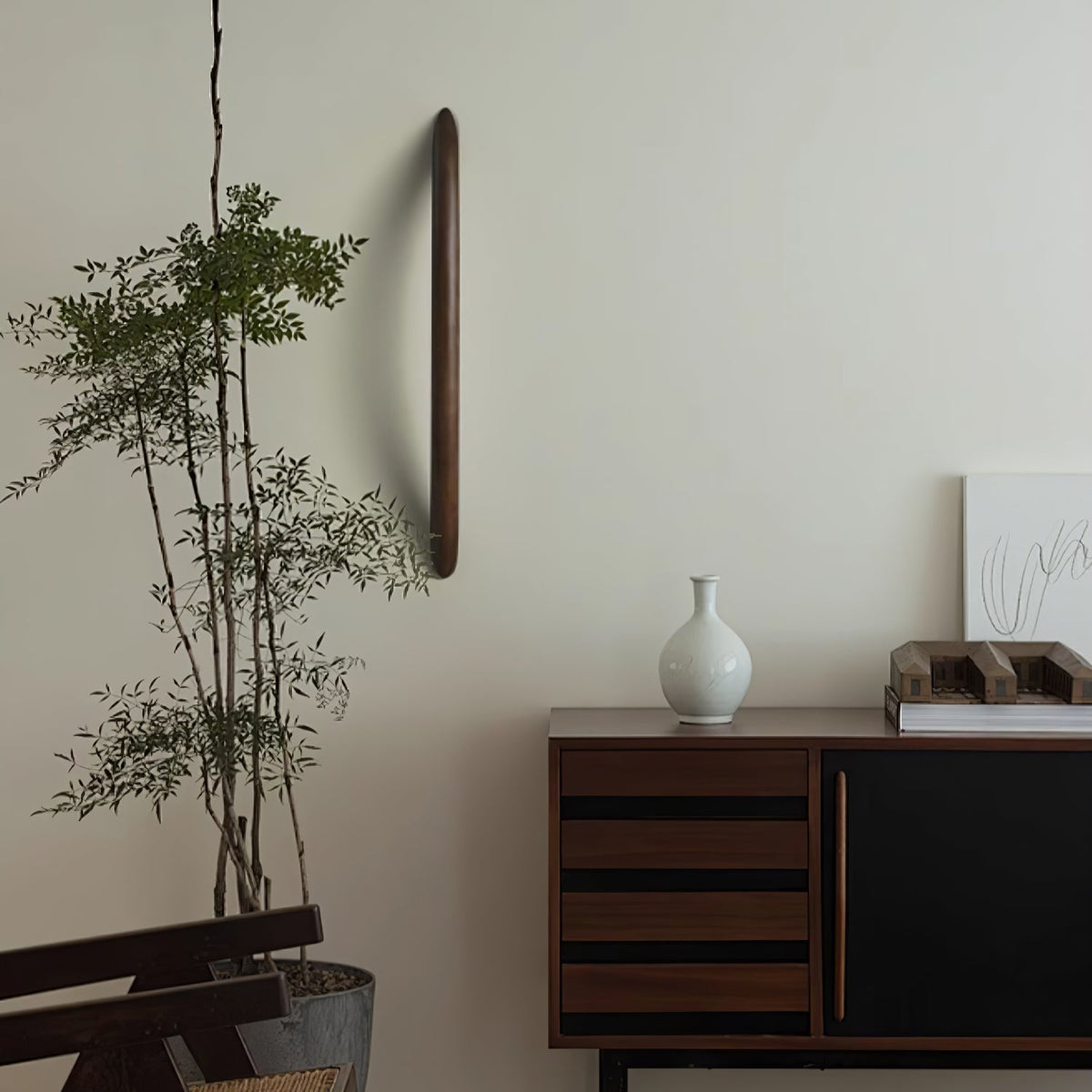 Evvinos Moderne minimalistische lineaire wandlamp van walnoot