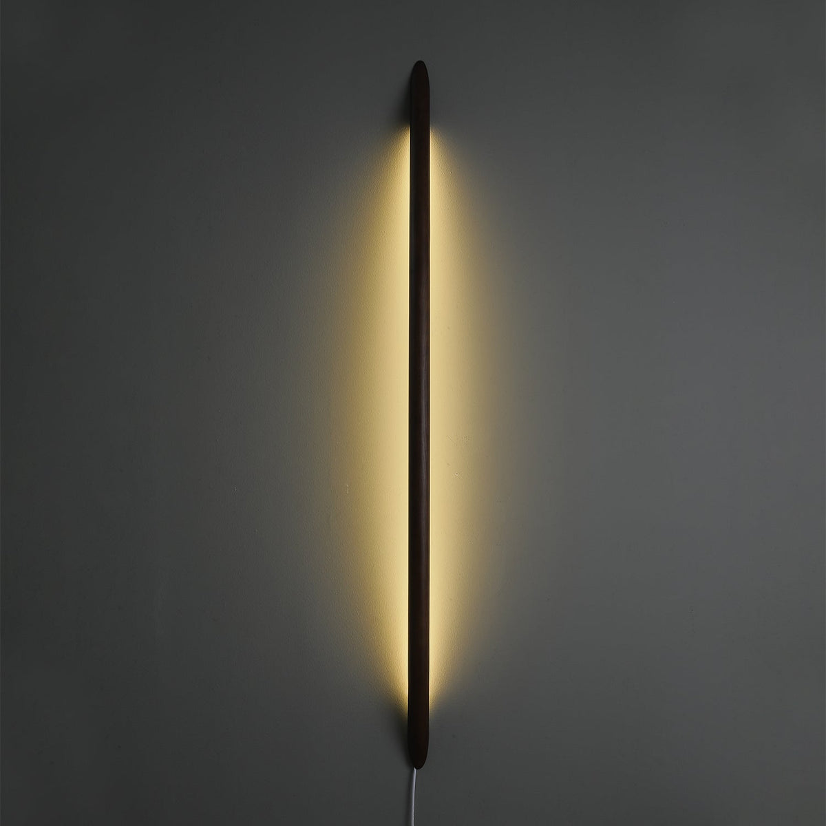 Evvinos Moderne minimalistische lineaire wandlamp van walnoot