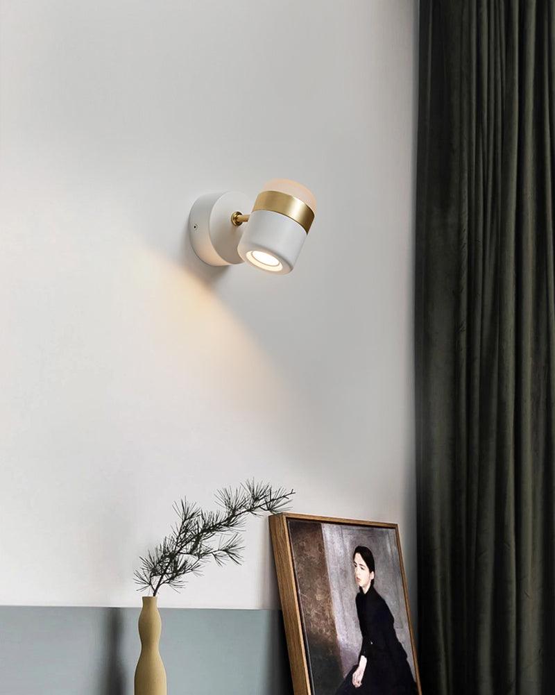 Liorinora wandlamp zwart met matglas en verstelbare kop