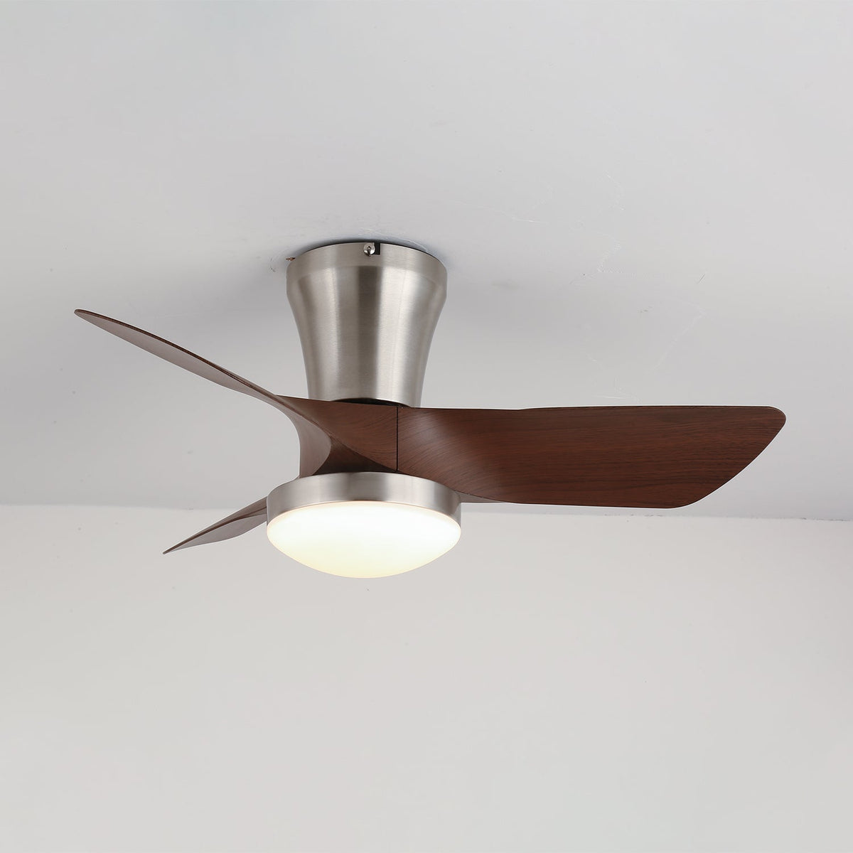 Trivon Moderne plafondventilator met verlichting van walnoothout