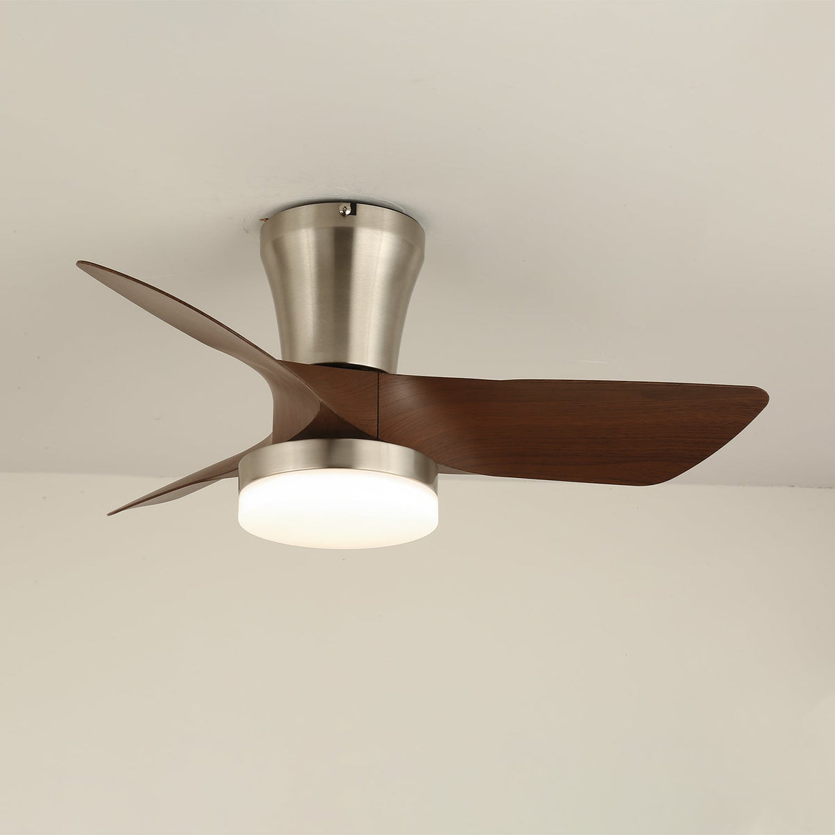 Trivon Moderne plafondventilator met verlichting van walnoothout