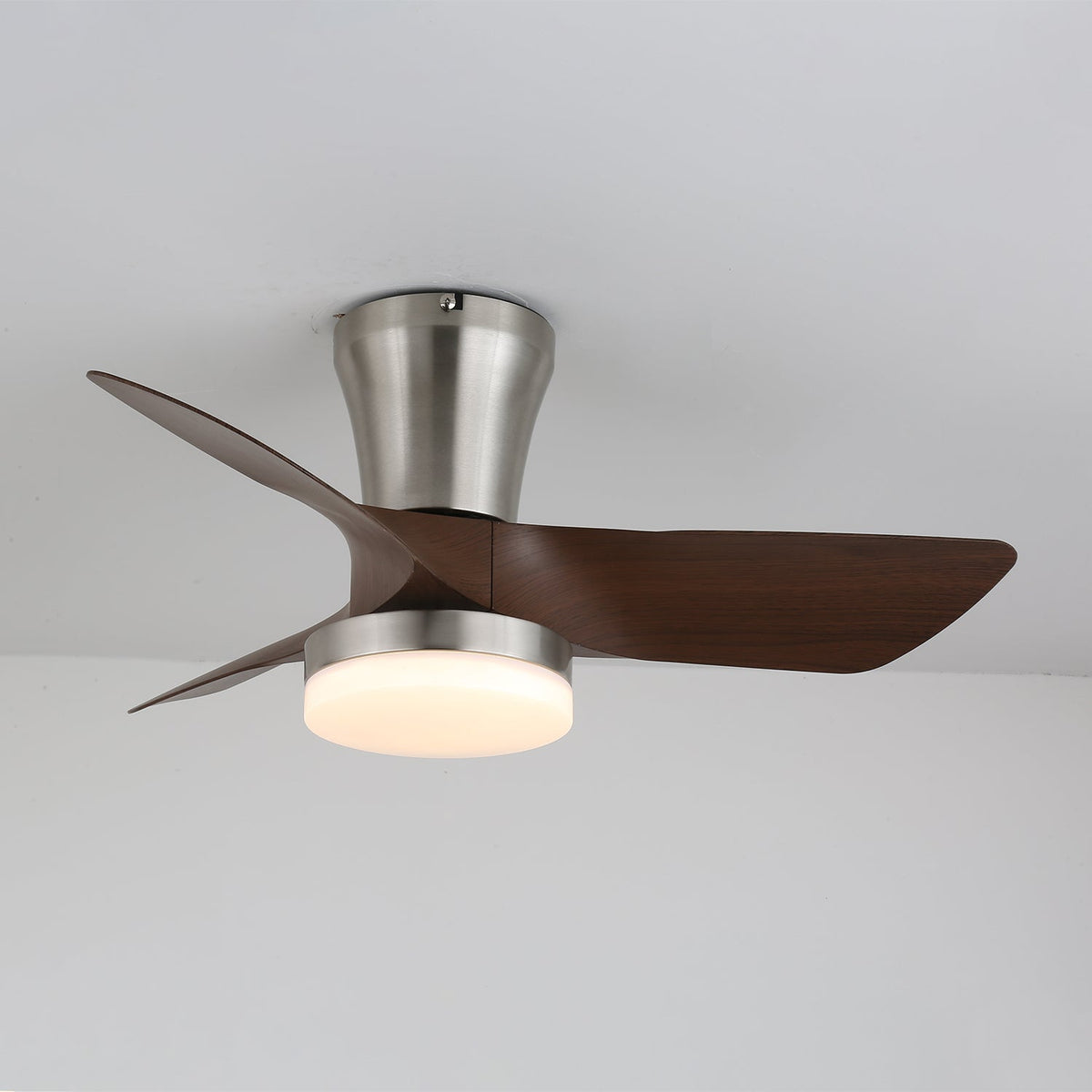 Trivon Moderne plafondventilator met verlichting van walnoothout