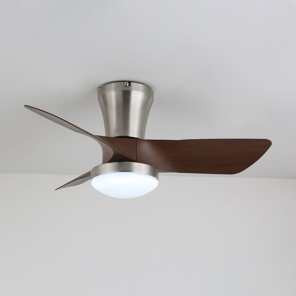 Trivon Moderne plafondventilator met verlichting van walnoothout