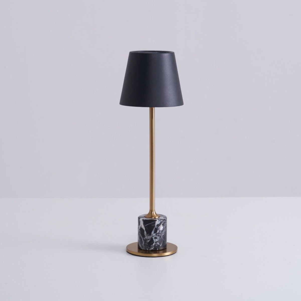 Penny minimalistisch tafellamp