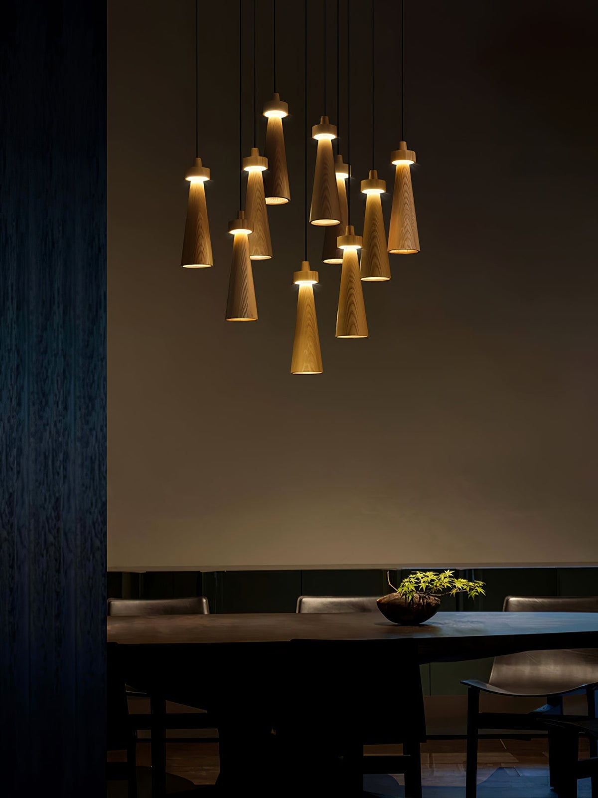 Tesno Minimalistische hanglamp van walnoothout