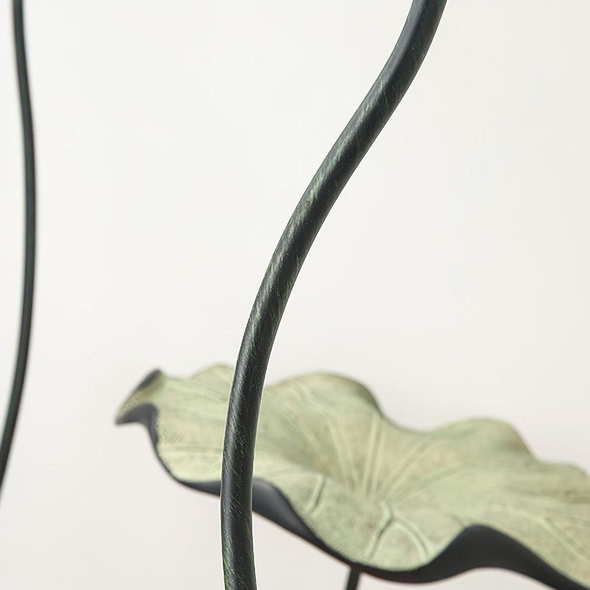 Arixen elegante vloerlamp met lotusbloemmotief