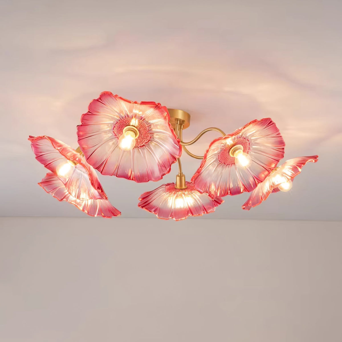 Lioruina messing plafondlamp van glas met bladglas en goudkleurige afwerking