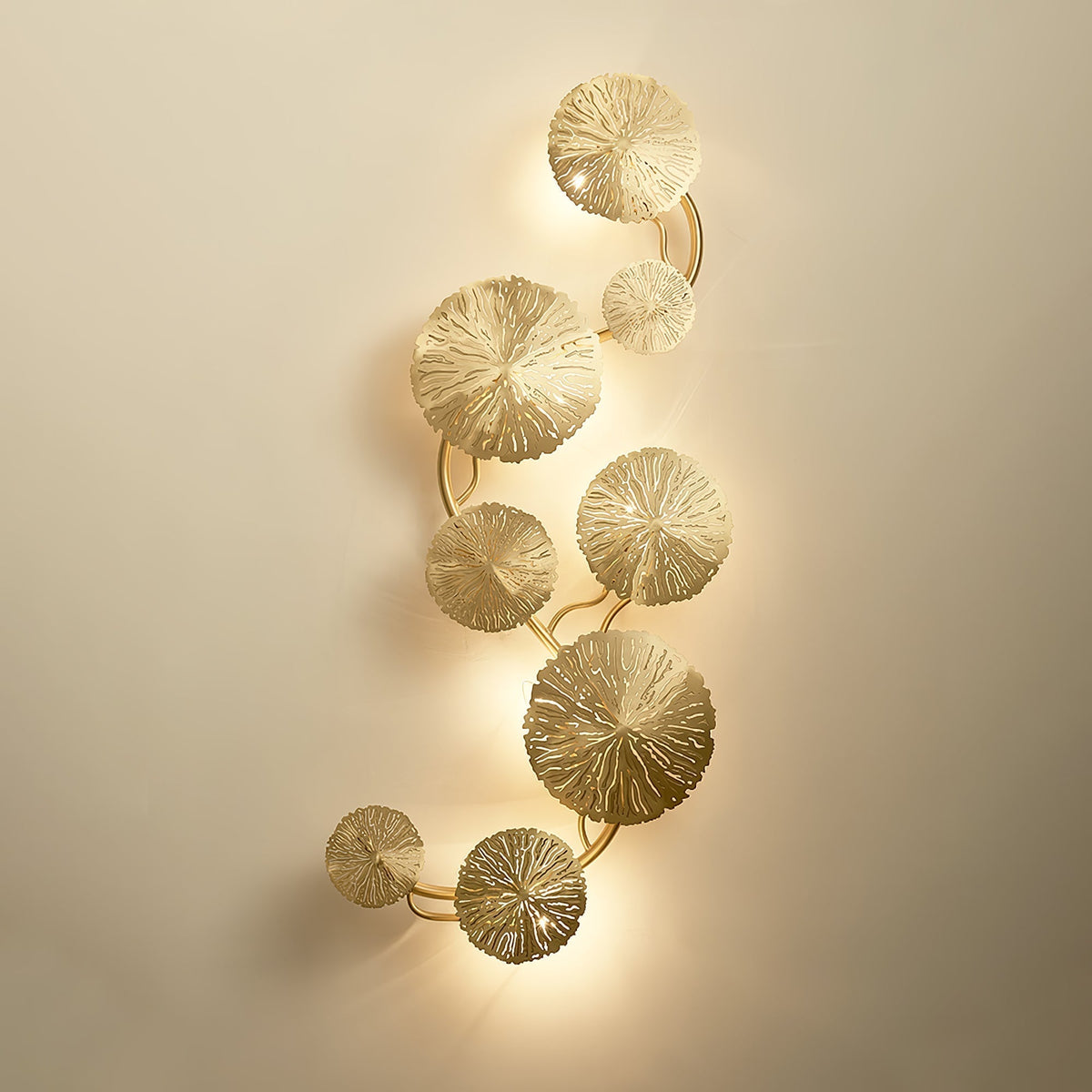 Rylso wandlamp Lotusbladeren messing