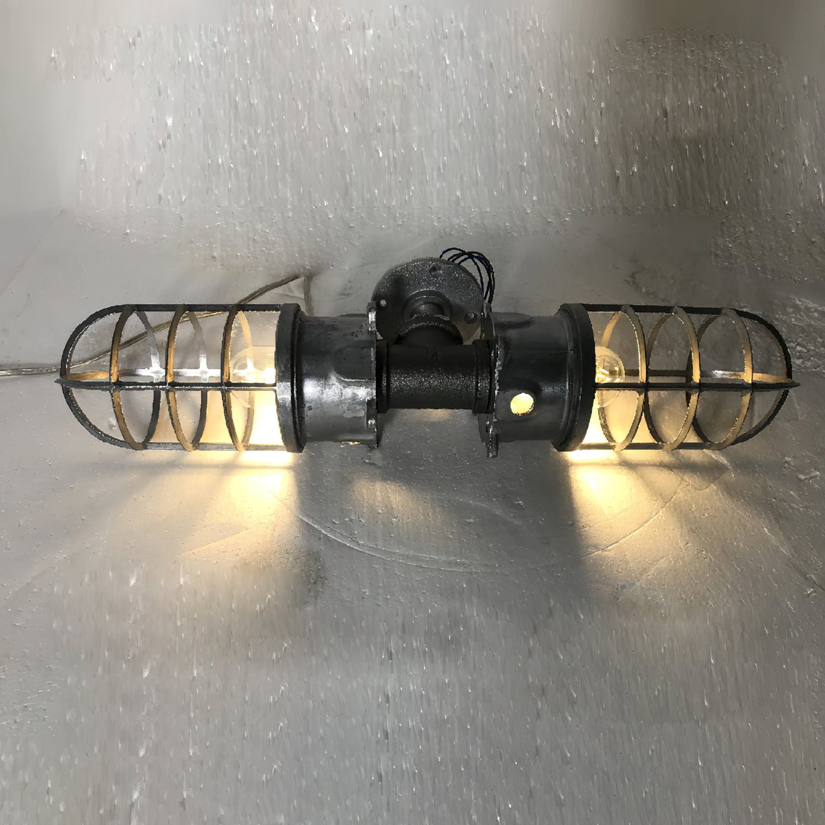 Ozorel wandlamp