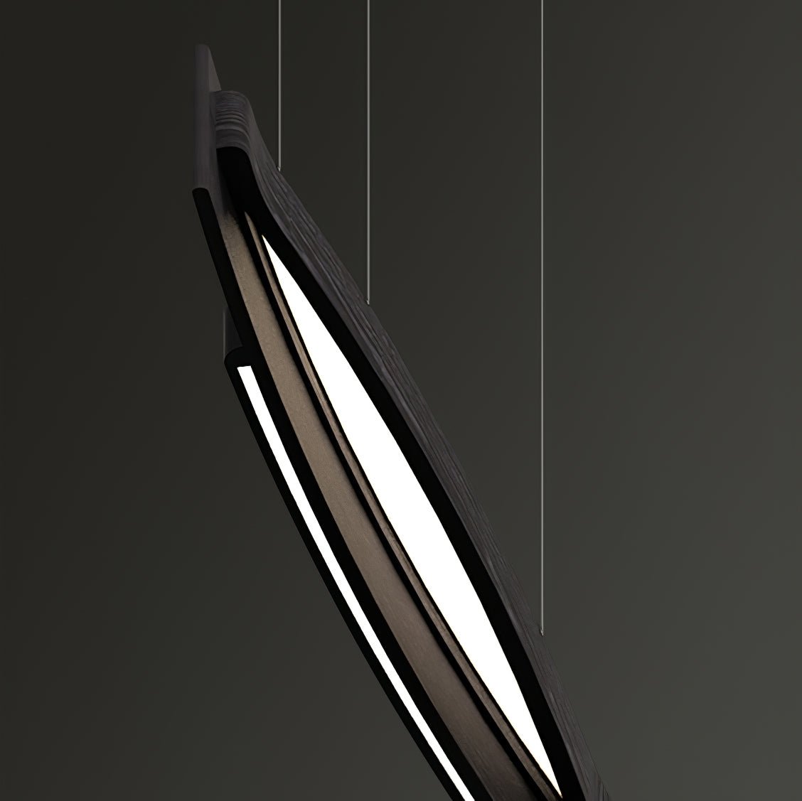 Zaraeyra Minimalistische hanglamp van walnoothout