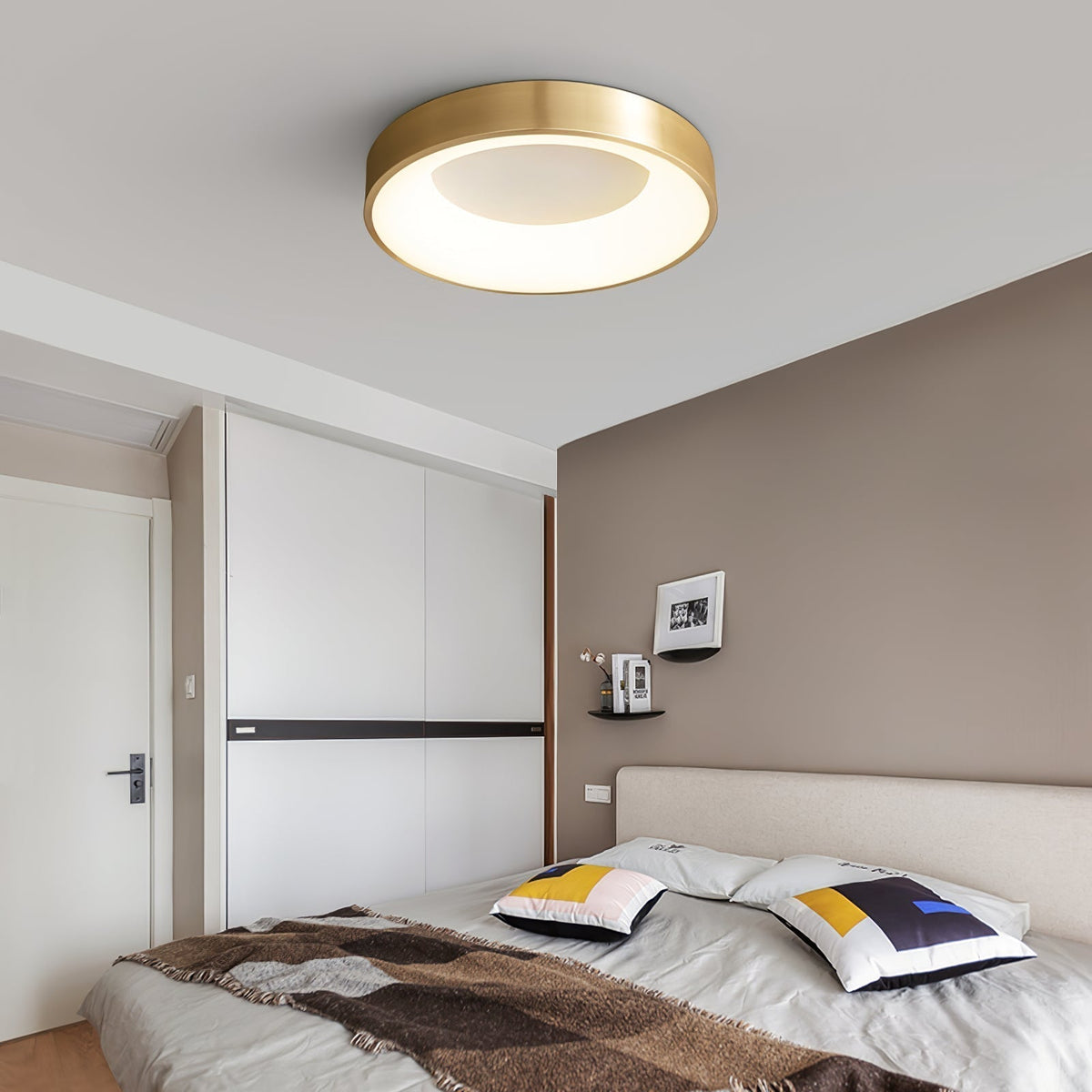 Zetheos Moderne minimalistische plafondlamp van messing