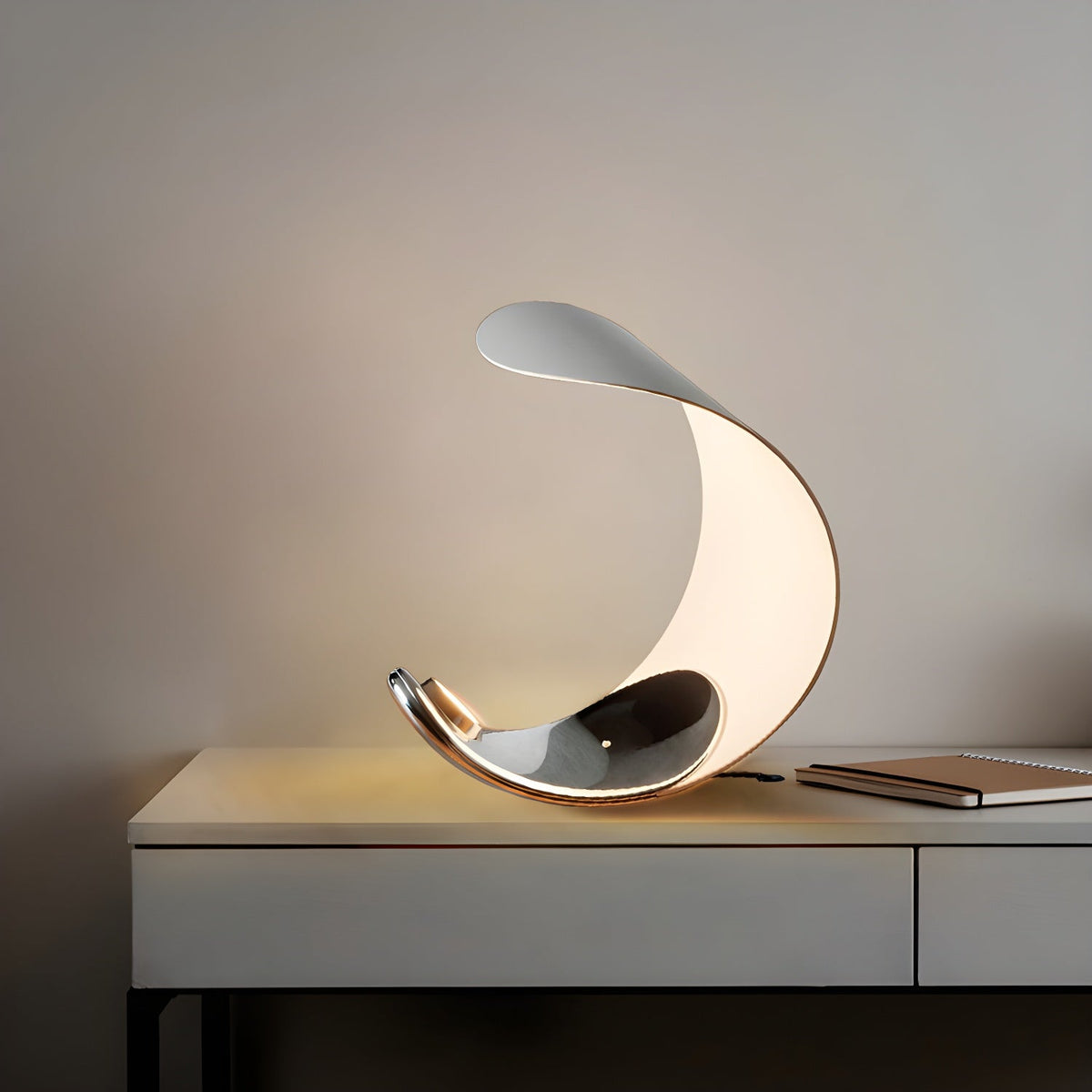 Lunora Elegant Flow tafellamp