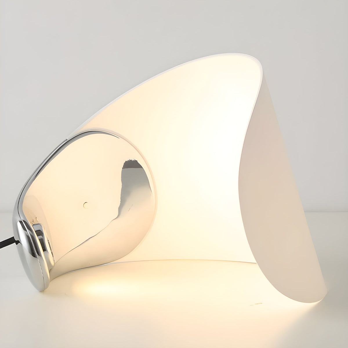 Lunora Elegant Flow tafellamp