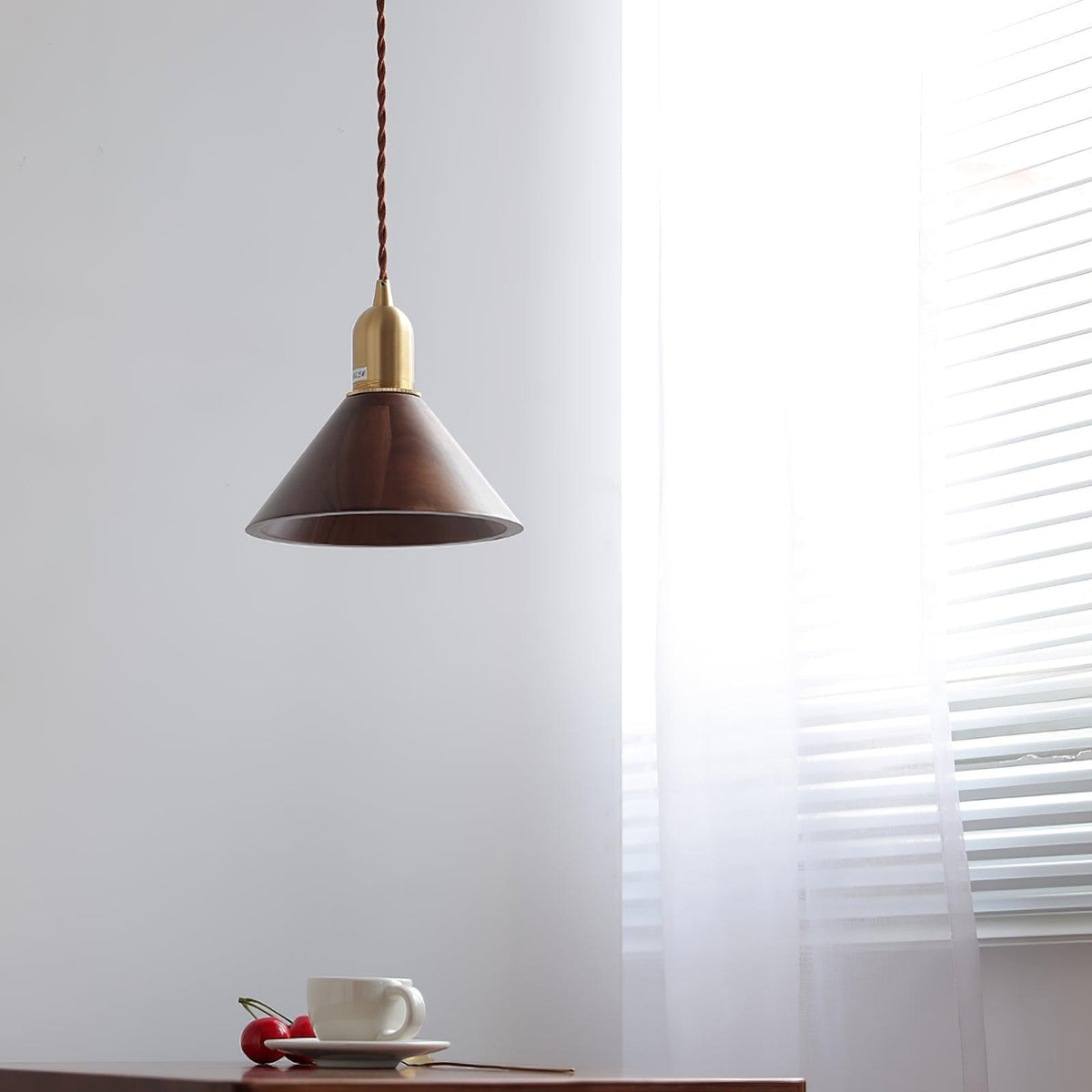 Sylinenne hanglamp van walnoothout en messing, modern voor de woonkamer