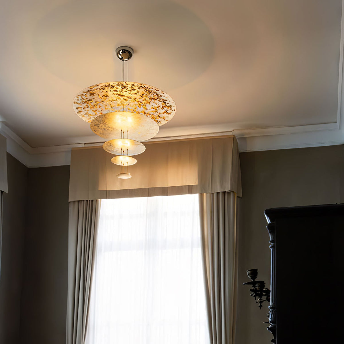Phelion gelaagde hanglamp van goudfolie