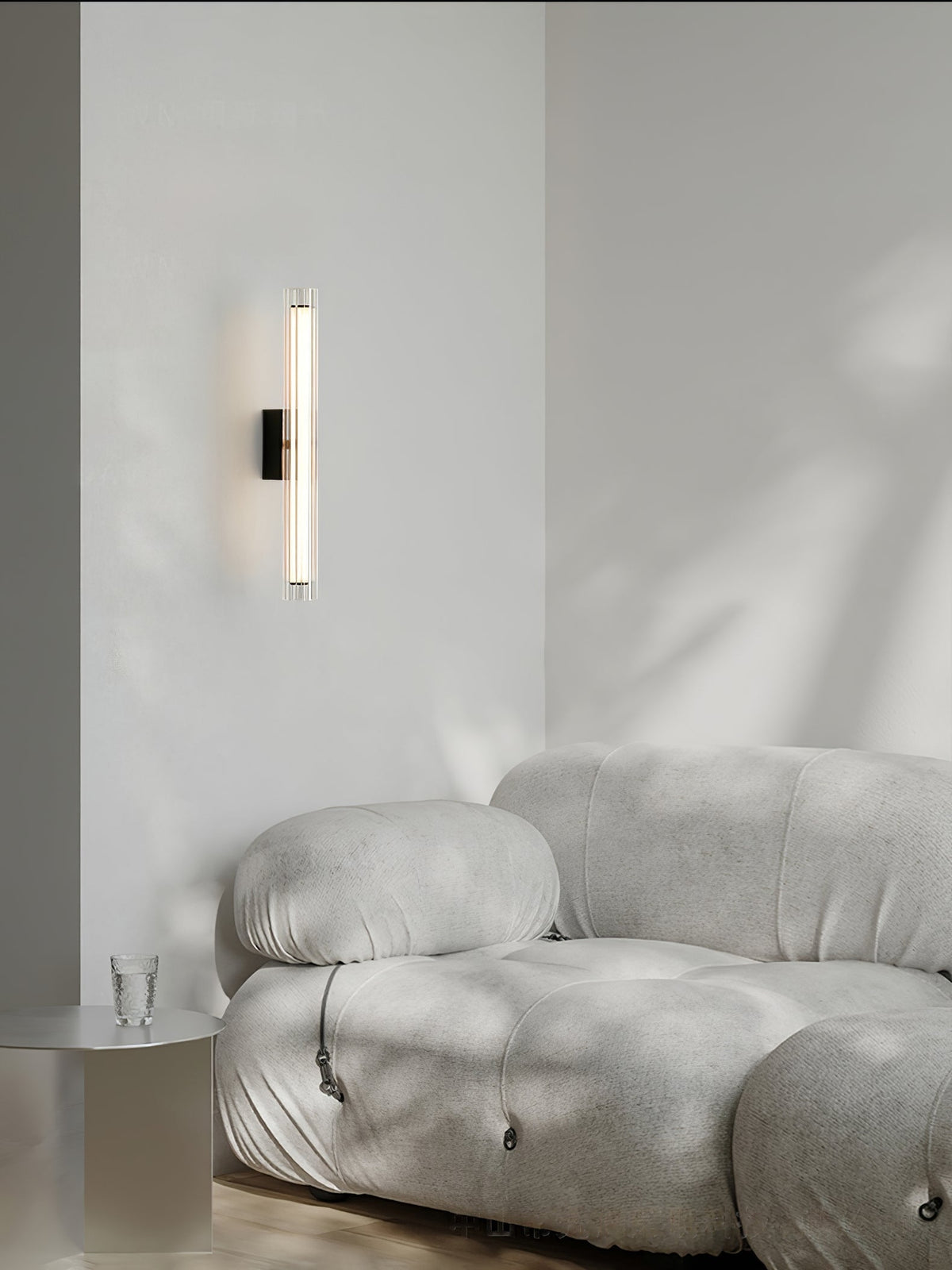 Corv wandlamp met glas in moderne stijl