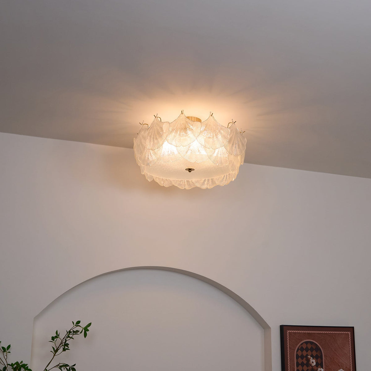 Quineth plafondlamp met cluster van maple-bladeren in glas