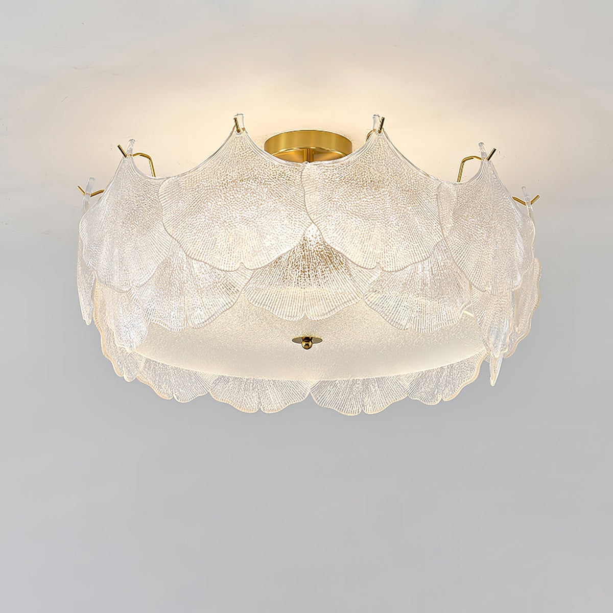 Quineth plafondlamp met cluster van maple-bladeren in glas