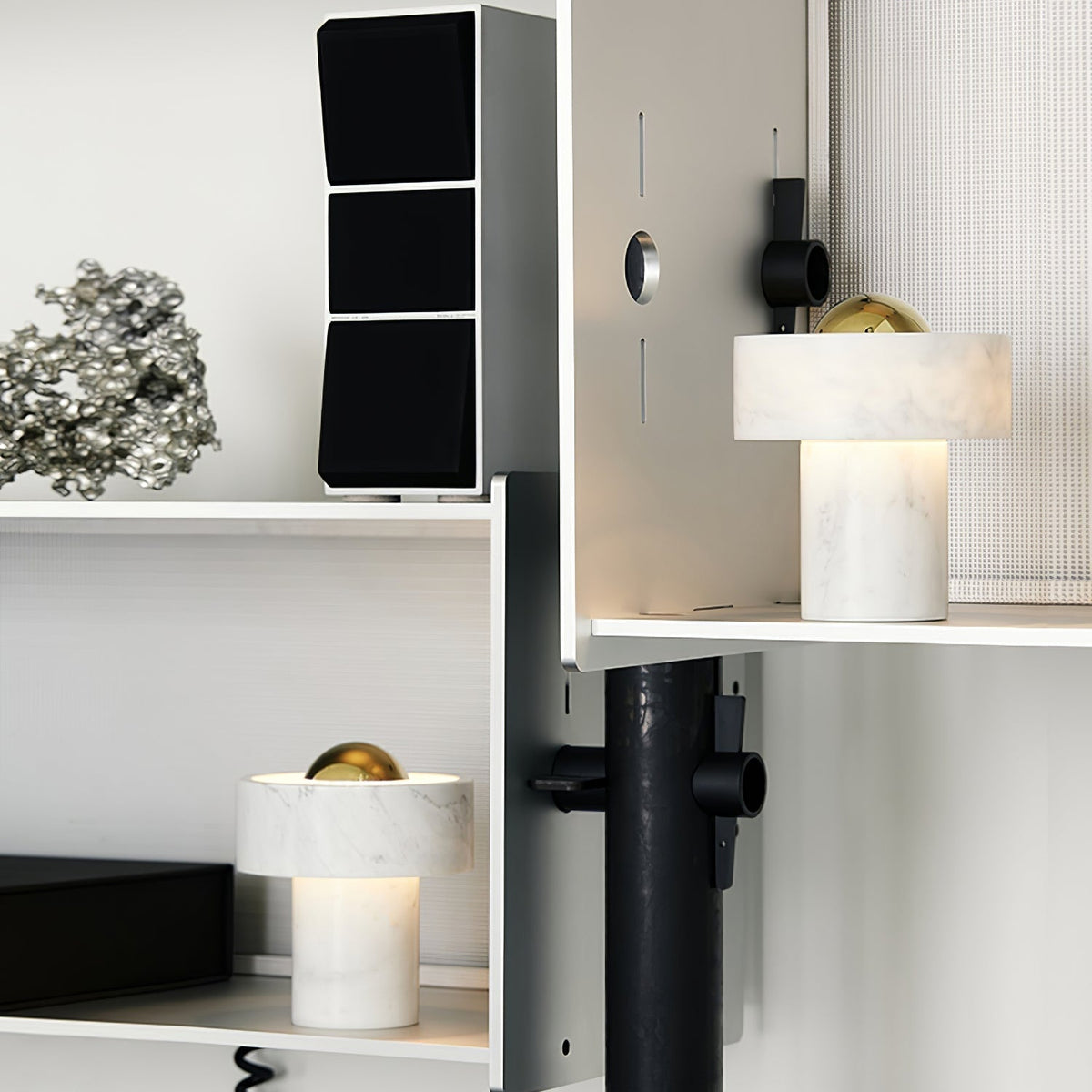 Petoaine tafellamp met marmeren aura