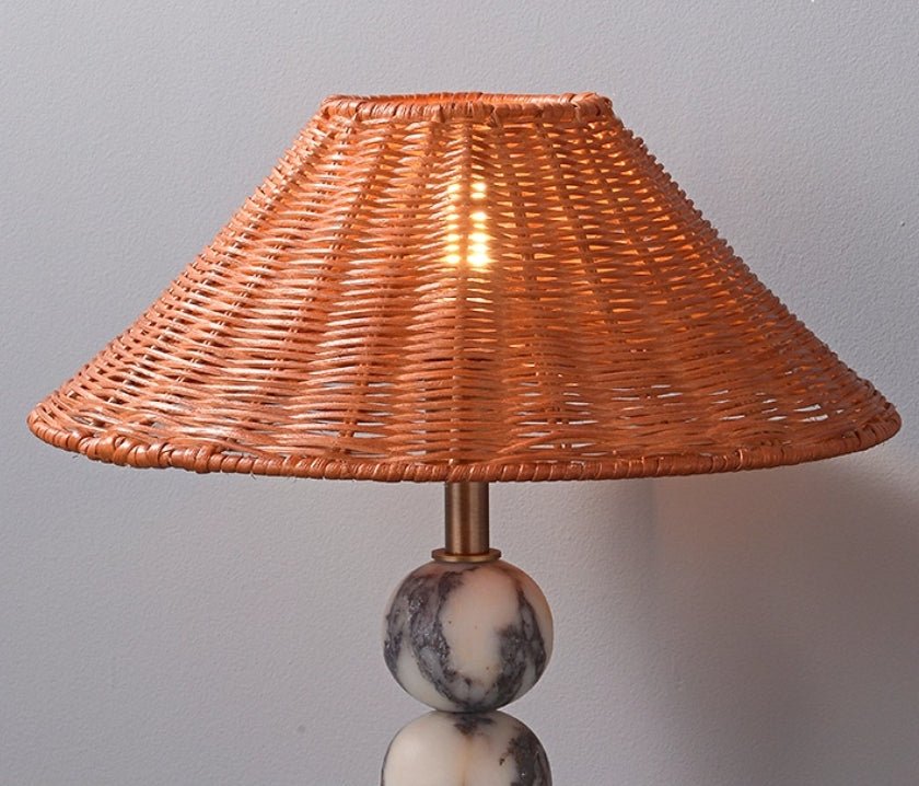 Canarora tafellamp met marmeren bol en rotan kap
