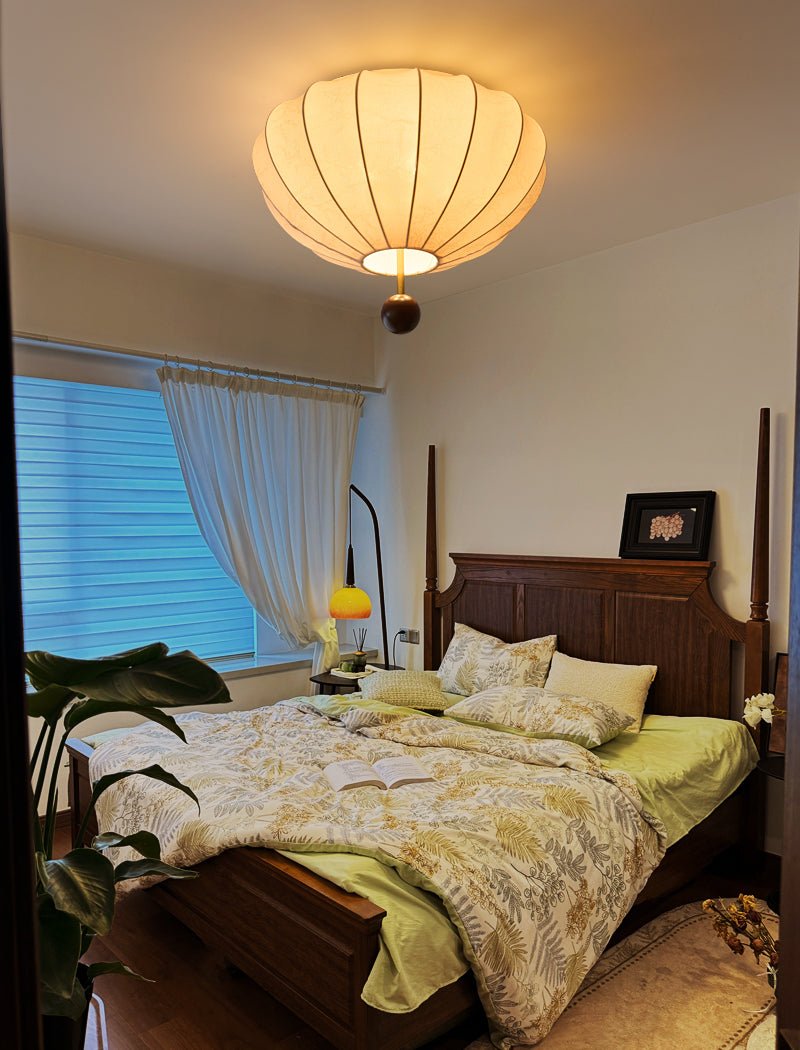 Rinelora plafondlamp van walnoothout en beige stof