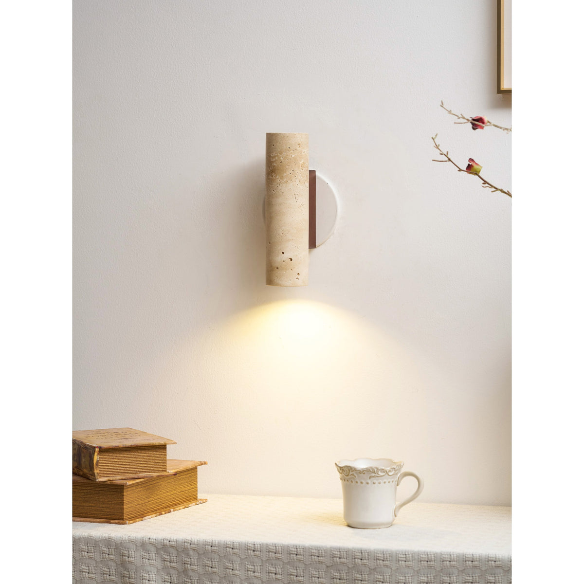 Norenina travertin wandlamp
