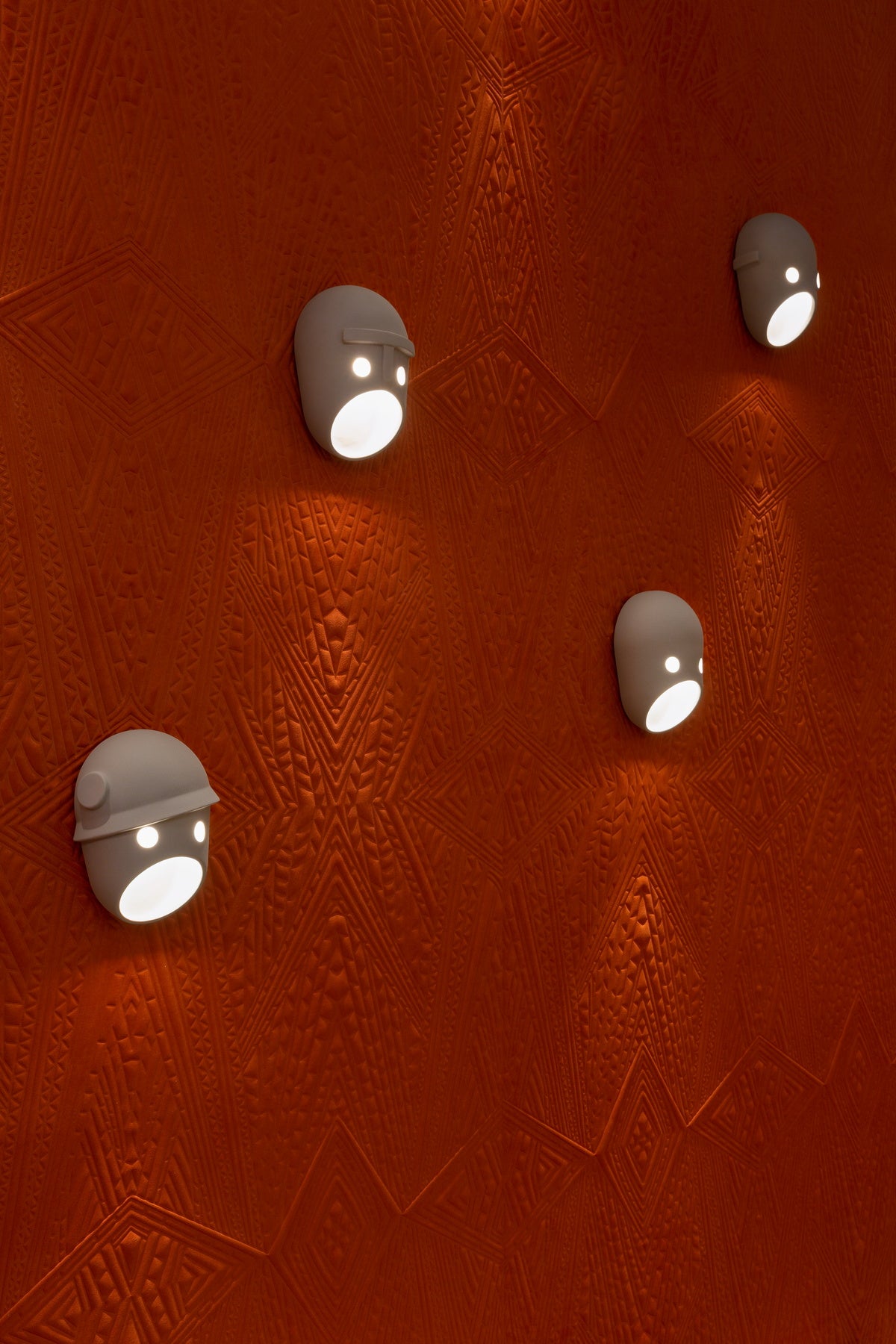 Mask wandlamp van hars