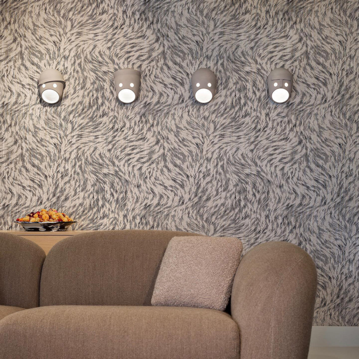 Mask wandlamp van hars