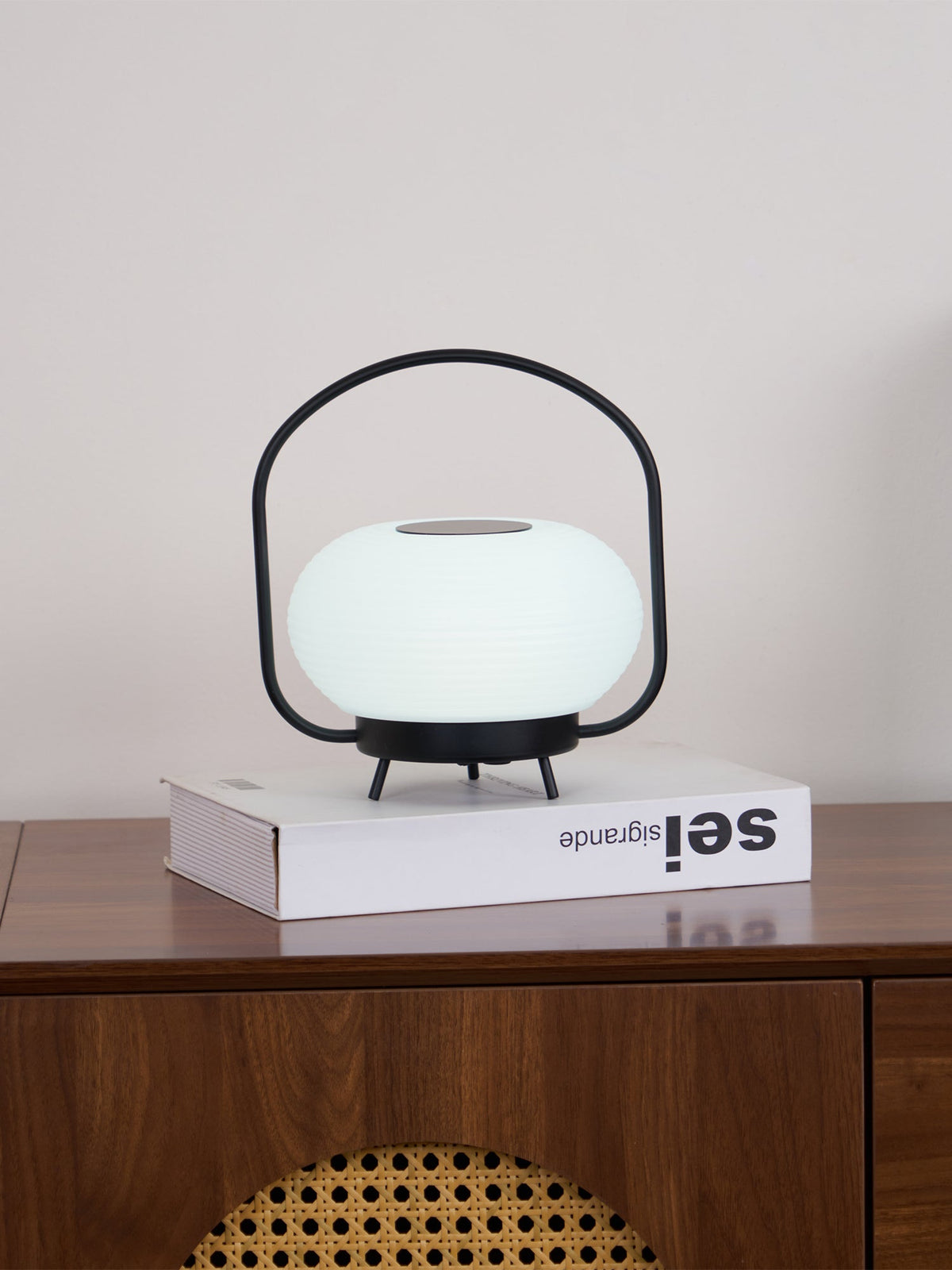 Saelan minimalistisch tafellamp