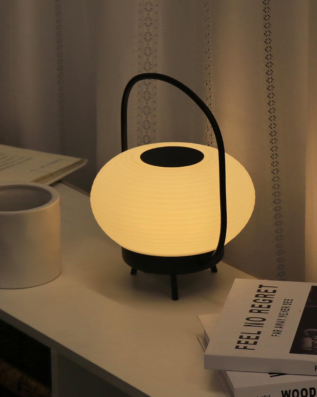 Saelan minimalistisch tafellamp