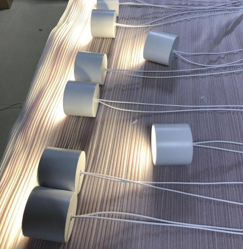 Miriira hanglamp collectie met slanke kabels