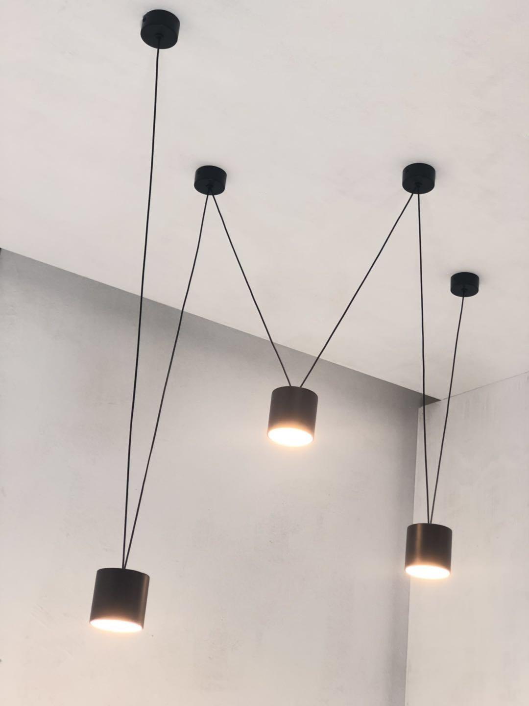 Miriira hanglamp collectie met slanke kabels