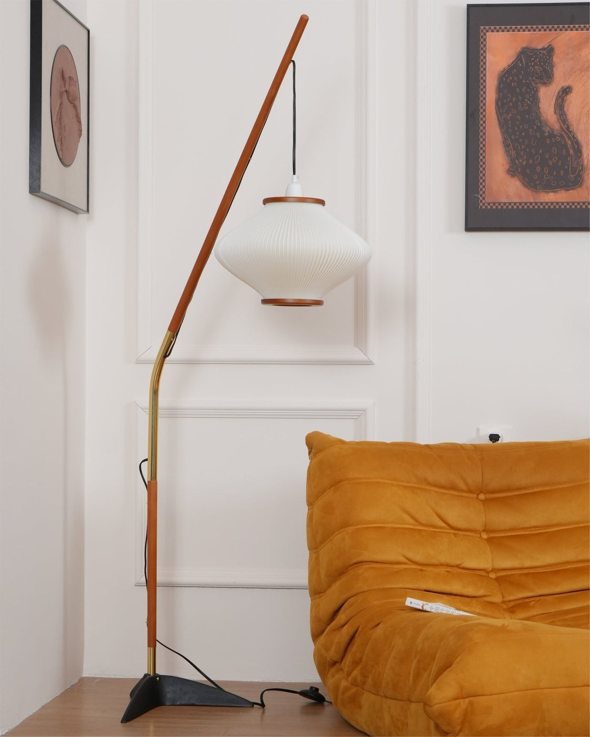 Ervenil Mid Century vloerlamp van glas van en Esenhout