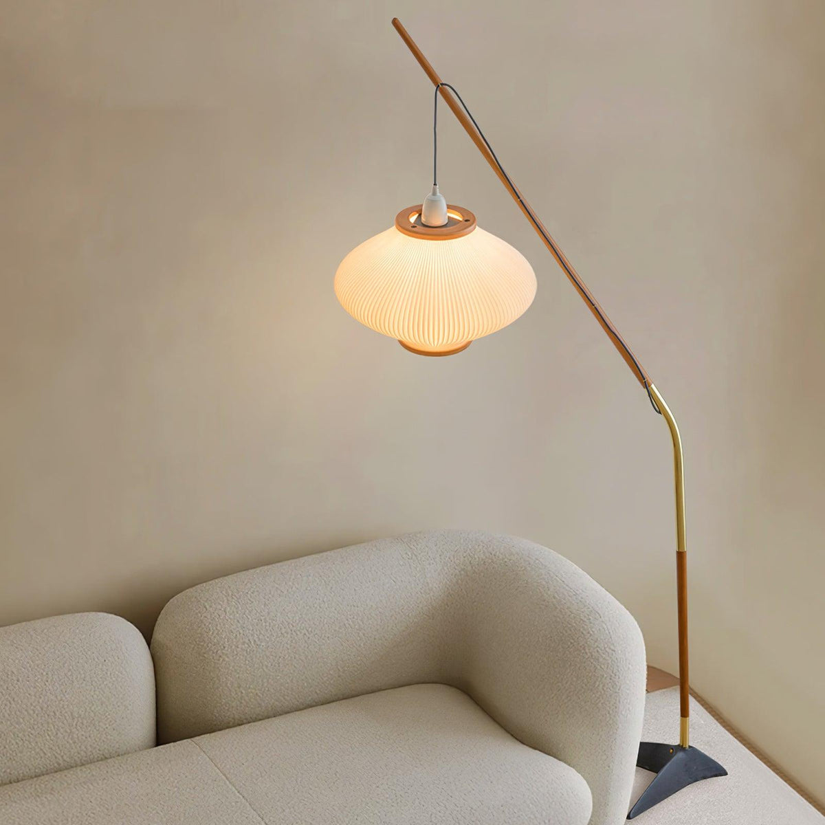 Ervenil Mid Century vloerlamp van glas van en Esenhout
