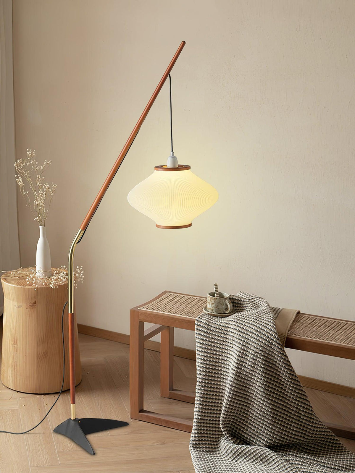 Ervenil Mid Century vloerlamp van glas van en Esenhout