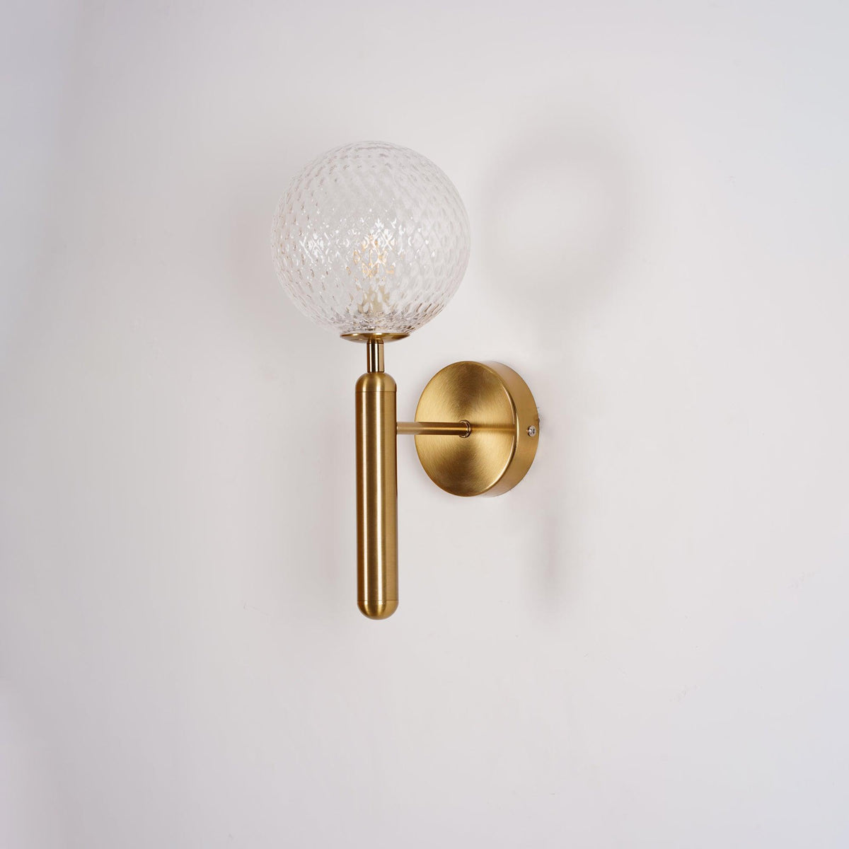 Ilirila Moderne minimalistische wandlamp van messing met glas