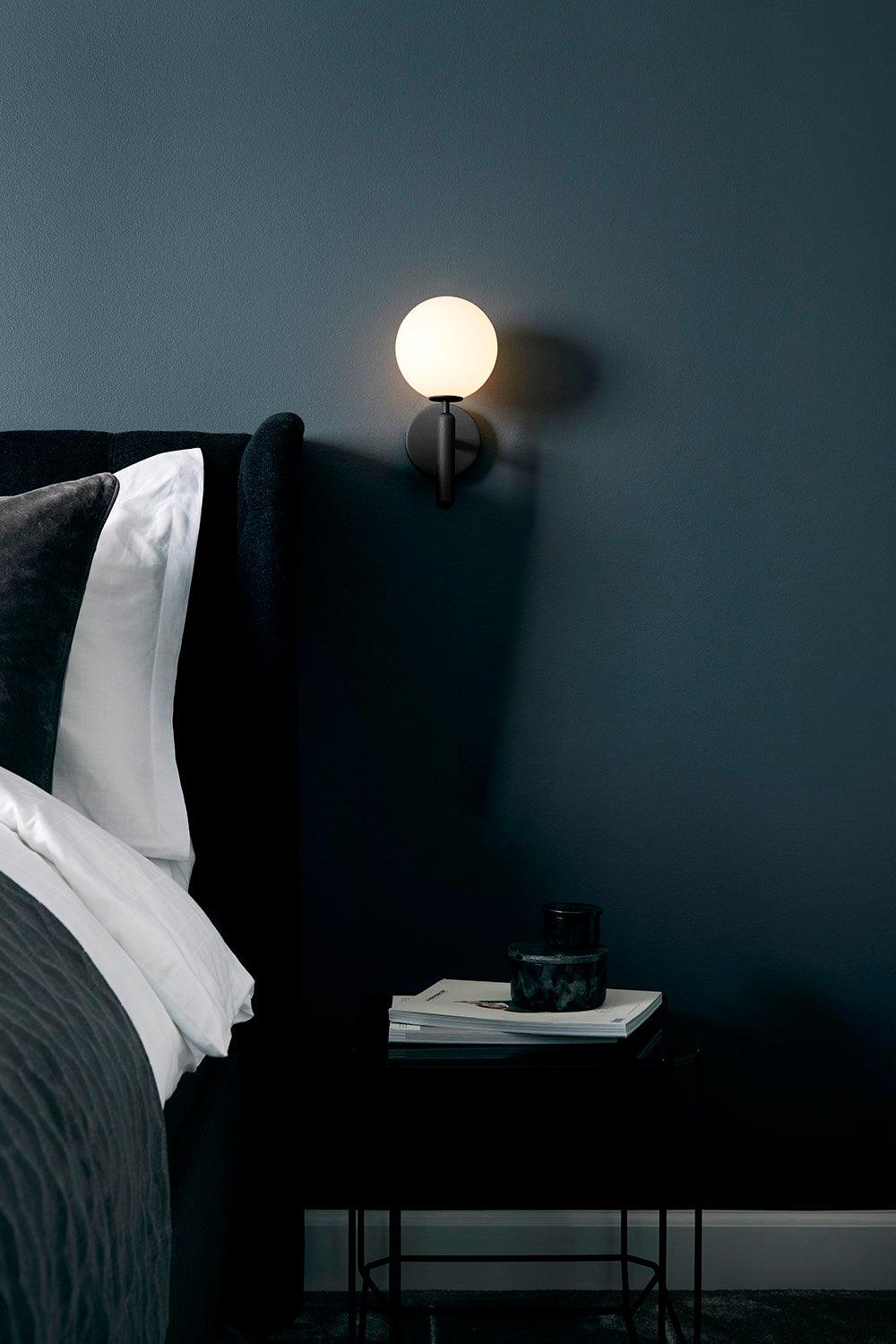 Ilirila Moderne minimalistische wandlamp van messing met glas
