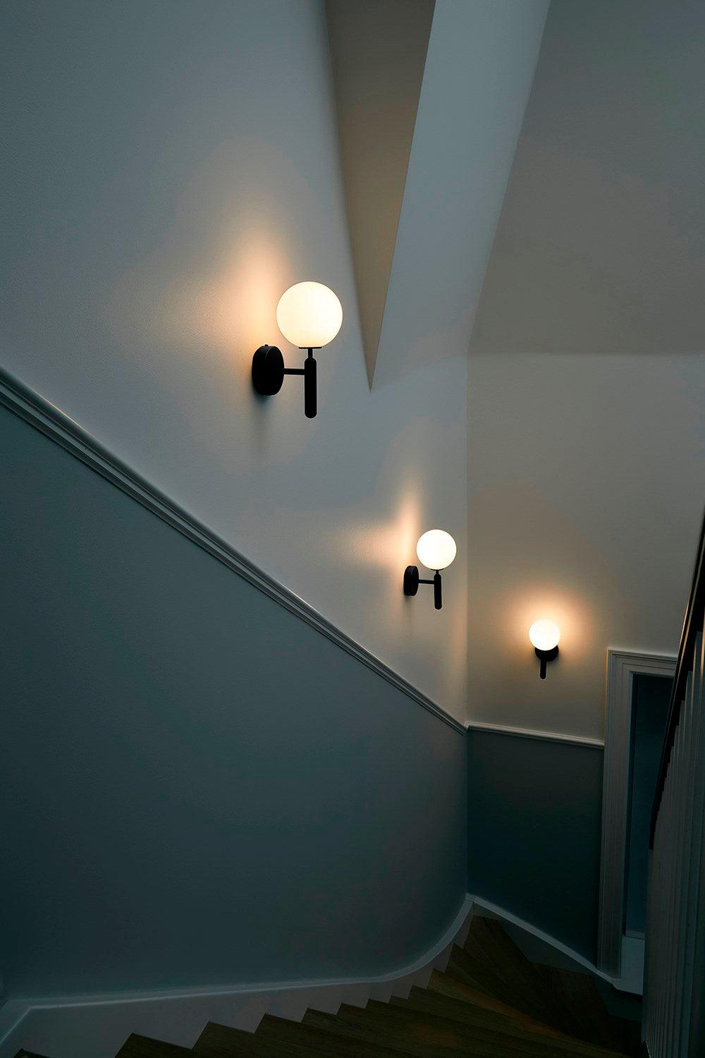 Ilirila Moderne minimalistische wandlamp van messing met glas