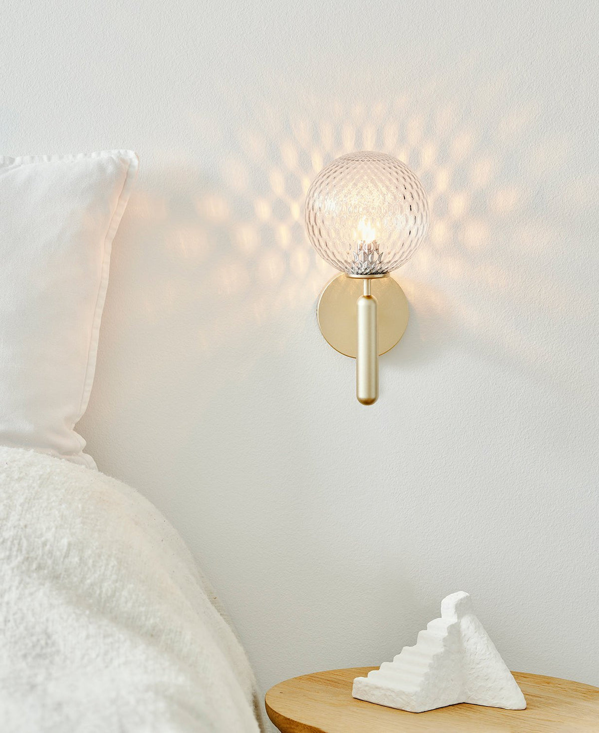 Ilirila Moderne minimalistische wandlamp van messing met glas