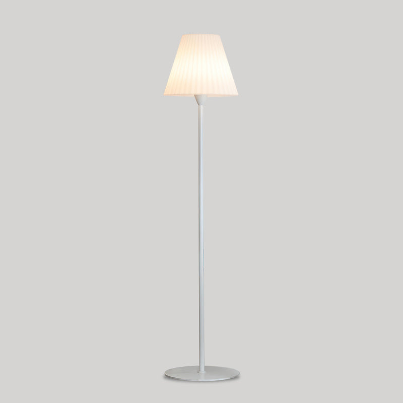 Pleaty vloerlamp