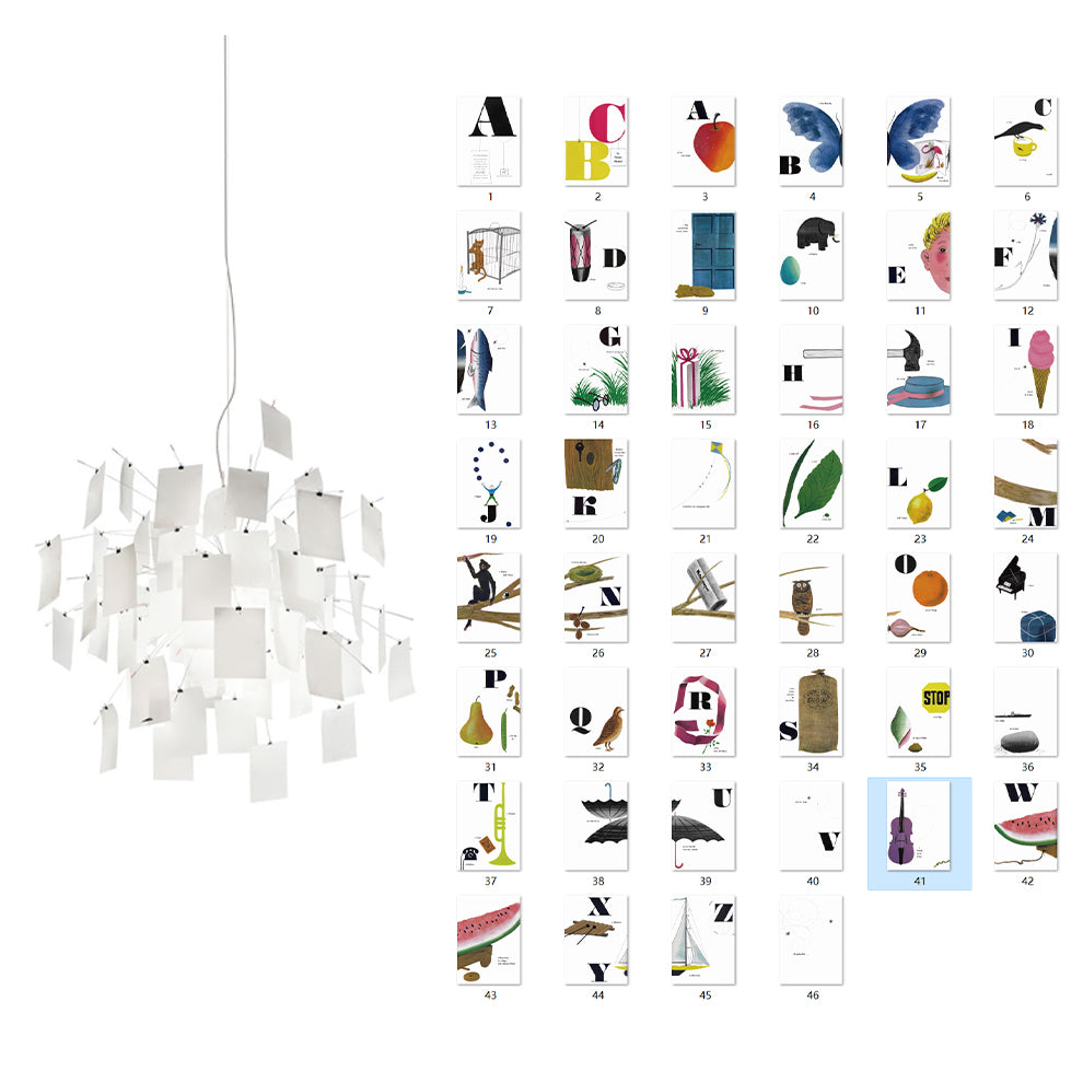 Moderne kroonluchter met kleurrijke witte kaarten en whimsisch ontwerp