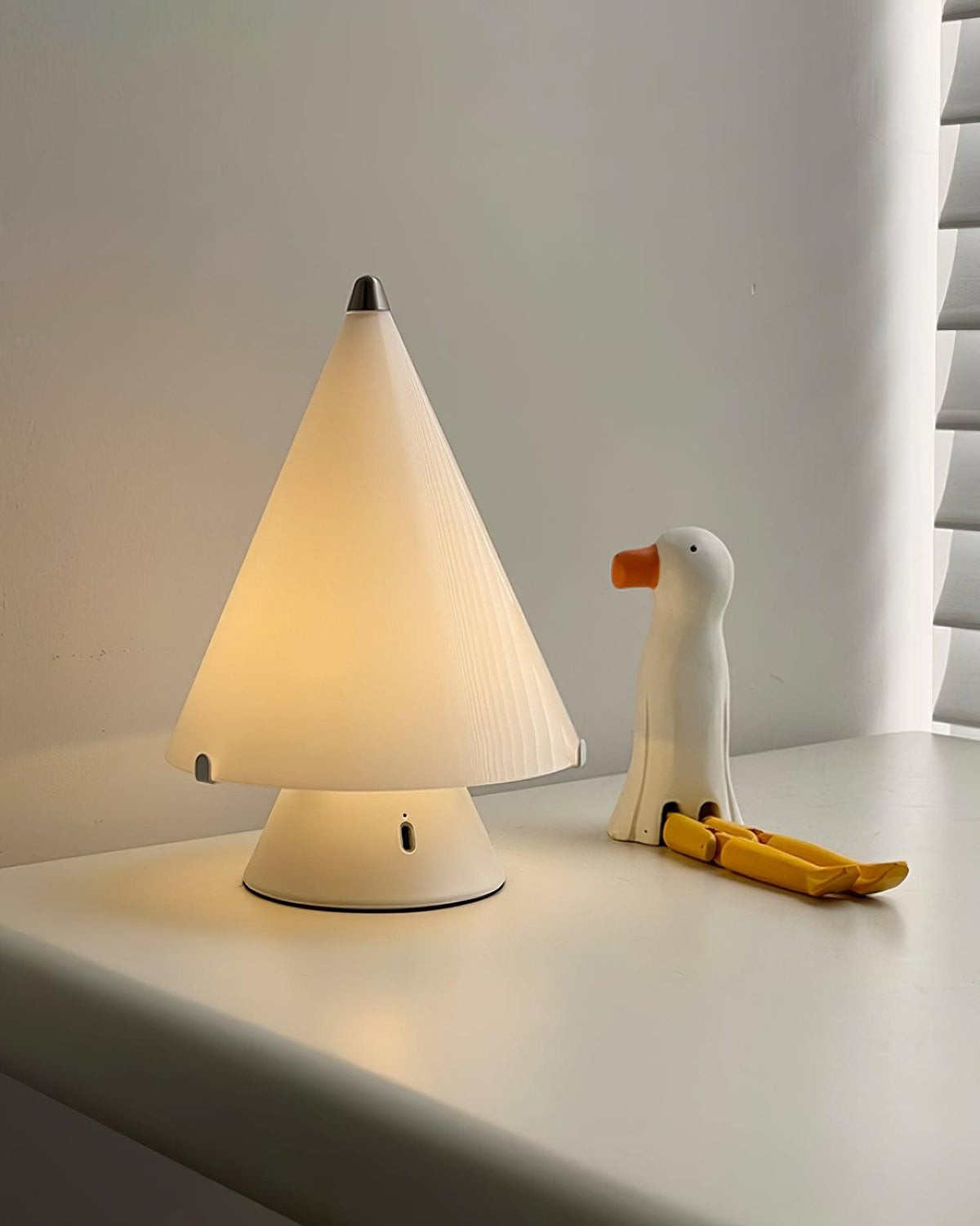 Lrtvin minimalistische tafellamp van glas