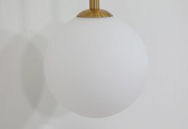 Veluelle Moderne minimalistische wandlamp met mobiele glaskogel