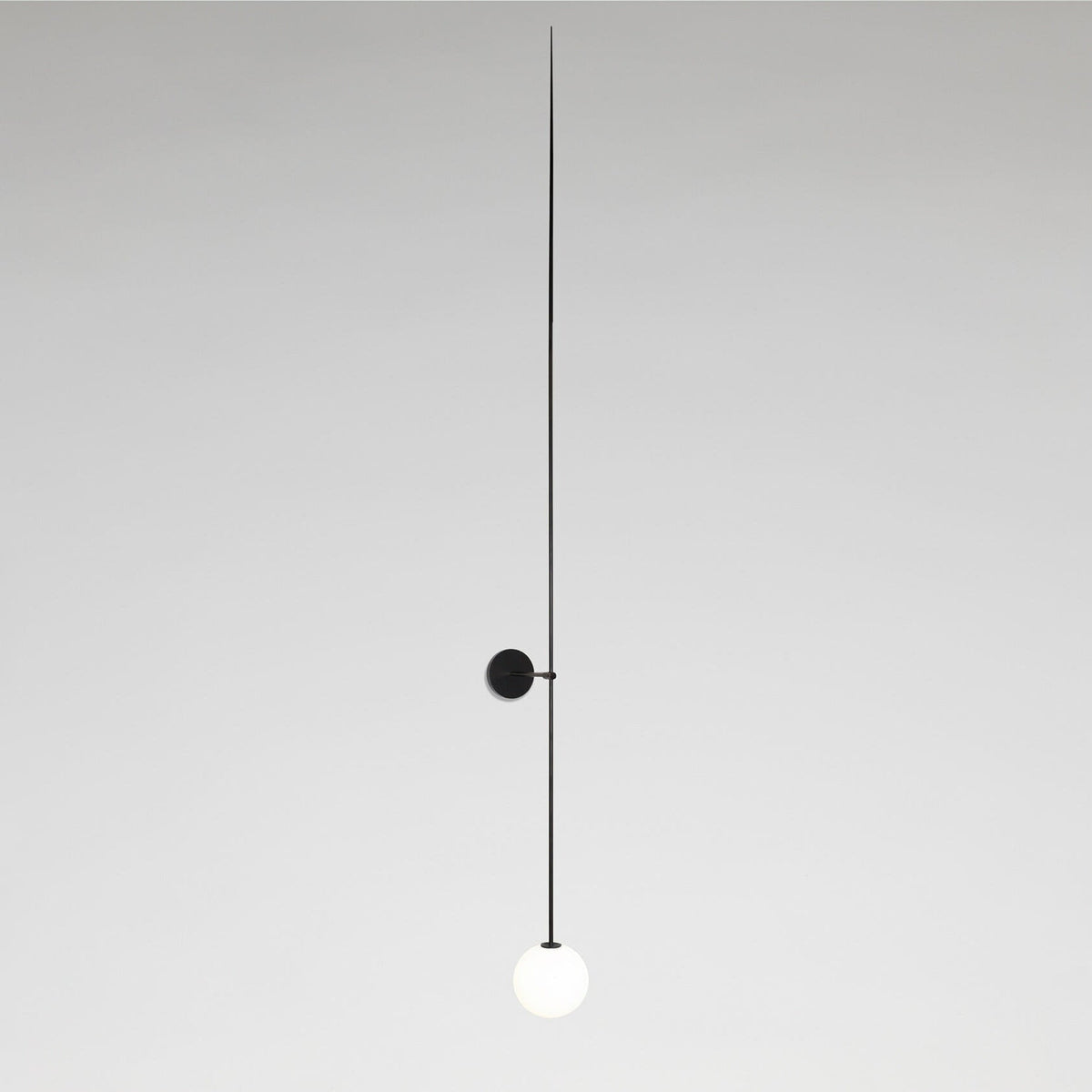 Veluelle Moderne minimalistische wandlamp met mobiele glaskogel